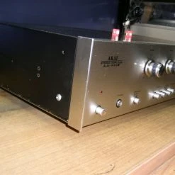 Vendora ΟΛΟΚΛΗΡΩΜΕΝΟΣ ΕΝΙΣΧΥΤΗΣ AKAI AA - 5210 -CONRAD-JOHNSON shop 07d3c5e08627d17f4bc95f549be6e38bc82e52b0 xl