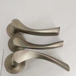 Vendora Χέρια μπρούτζινα εσωτερικά (3 τμχ), εποχής 2000