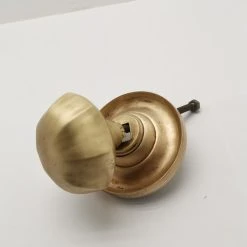 Vendora Χέρι μπρούτζινο εξώπορτας (στρογγυλή ροζετα) 1930