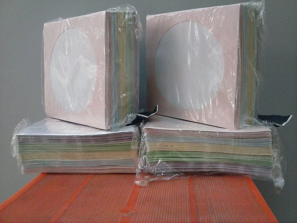 Vendora CD θήκη Χάρτινη σε 5 χρώματα (CD Paper Case In 5 Colors) (πακέτο των 100)-(pack Of 100) 3 Vendora CD θήκη Χάρτινη σε 5 χρώματα (CD Paper Case In 5 Colors) (πακέτο των 100)-(pack Of 100)