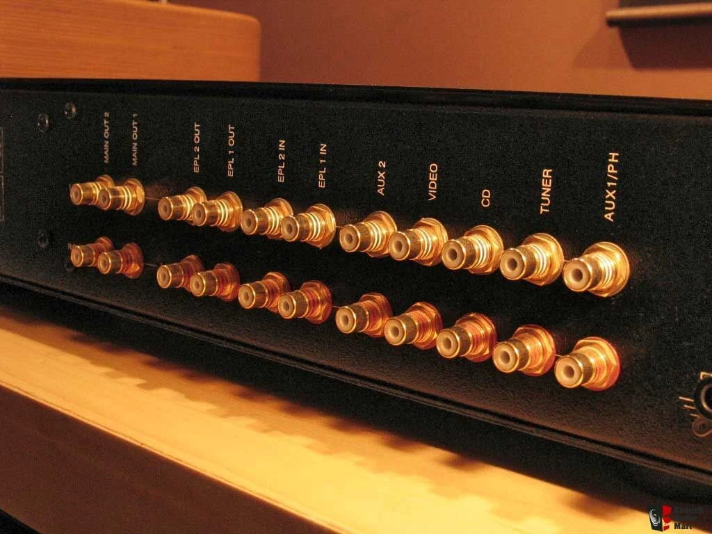 Vendora AUDIOPHILE ΠΡΟΕΝΙΣΧΥΤΗΣ CONRAD JOHNSON PREMIER FOURTEEN 6 Vendora AUDIOPHILE ΠΡΟΕΝΙΣΧΥΤΗΣ CONRAD JOHNSON PREMIER FOURTEEN - Image 4