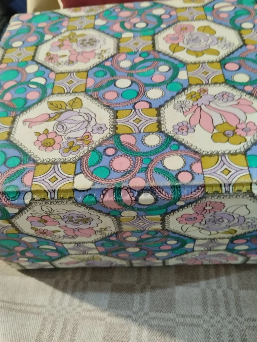 Vendora Vintage βαλίτσακι κινητή δισκοθήκη εποχης 7 Vendora Vintage βαλίτσακι κινητή δισκοθήκη εποχης - Image 5