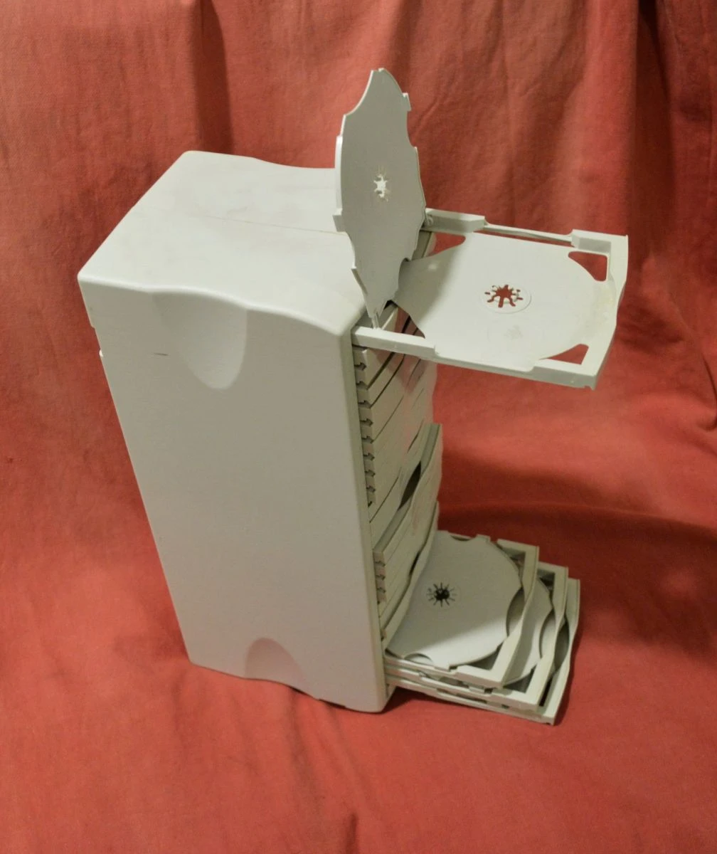 Vendora Καινούργια θήκη 50 δίσκων CD εργονομική & εύχρηστη (30 ευρώ). 4 Vendora Καινούργια θήκη 50 δίσκων CD εργονομική & εύχρηστη (30 ευρώ). - Image 2