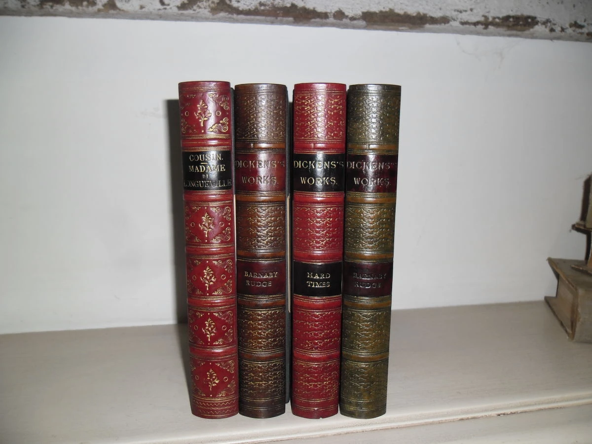 Vendora Δερμάτινη θήκη απομίμηση βιβλίου Vintage για Video 5 Vendora Δερμάτινη θήκη απομίμηση βιβλίου Vintage για Video - Image 3