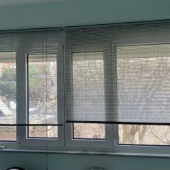 Vendora Στόρια αλουμινίου σε Άριστη Κατάσταση