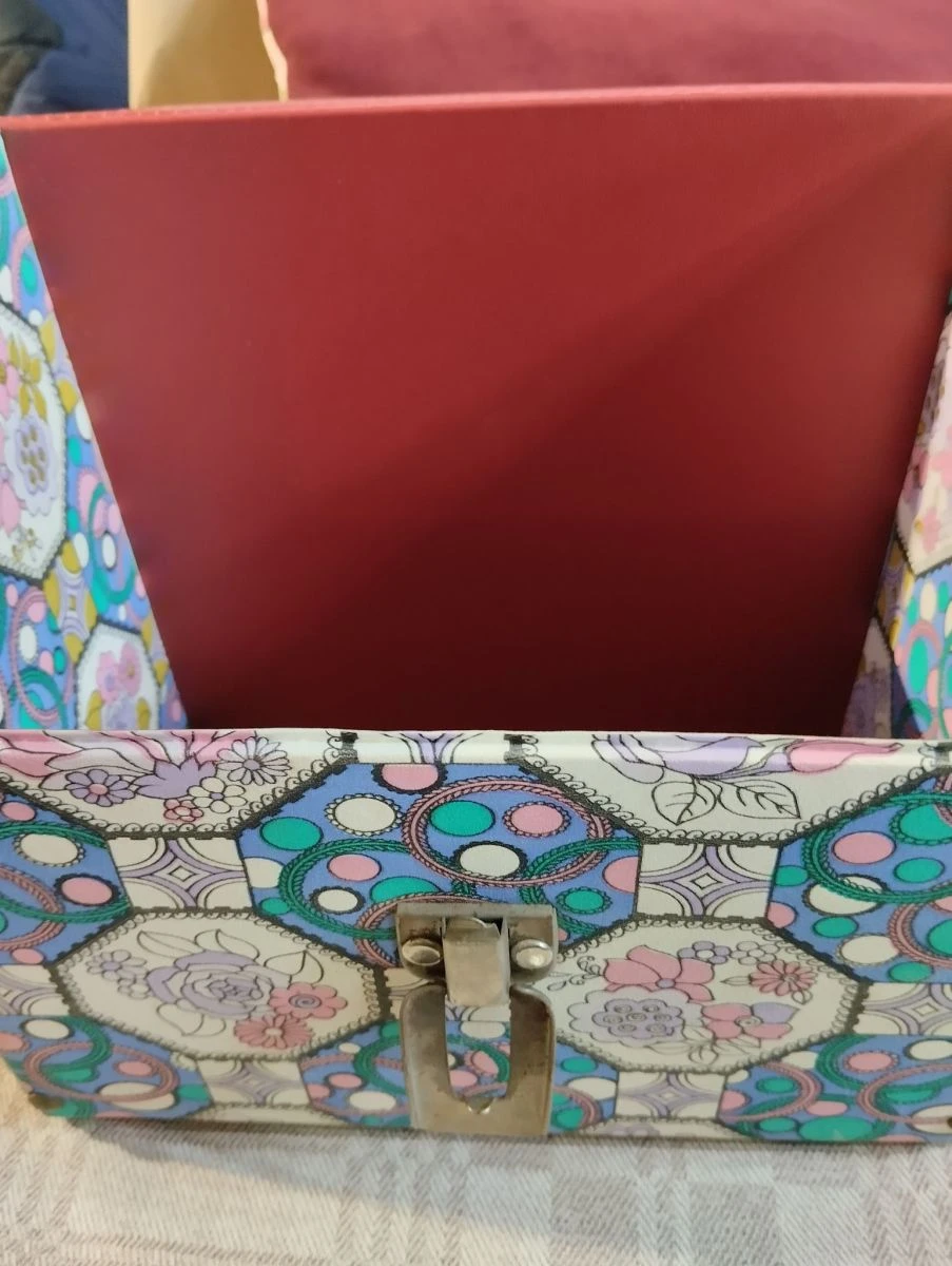 Vendora Vintage βαλίτσακι κινητή δισκοθήκη εποχης 4 Vendora Vintage βαλίτσακι κινητή δισκοθήκη εποχης - Image 2