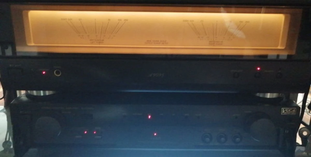 Vendora ΕΝΙΣΧΥΤΗΣ TECHNICS SE-A909s + SU C909u...(Made In Japan) 3 Vendora ΕΝΙΣΧΥΤΗΣ TECHNICS SE-A909s + SU C909u...(Made In Japan)