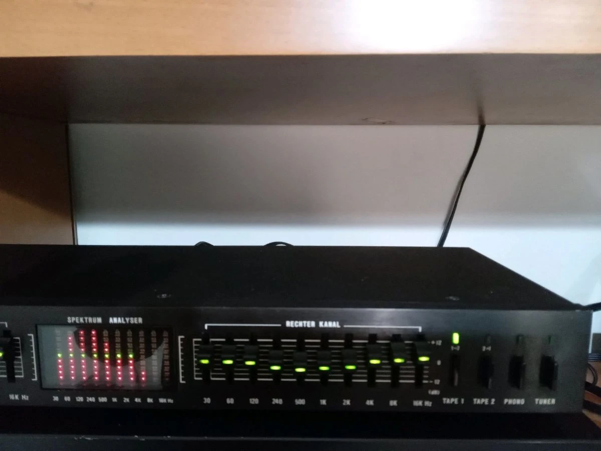 Vendora εκουαλαιζερ UNIVERSUM (QUELLE) Eq-304,germany,10 περιοχων,το μοναδικο με Phono Stage,2 Tapes,1 Aux,κατασταση καινουριου 9 Vendora εκουαλαιζερ UNIVERSUM (QUELLE) Eq-304,germany,10 περιοχων,το μοναδικο με Phono Stage,2 Tapes,1 Aux,κατασταση καινουριου - Image 7