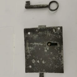 Vendora Κλειδαριά εξώπορτας με κλειδί κουφωτο (λειτουργεί) εποχής 1850 -CONRAD-JOHNSON shop 7c6e4c53a349a1391d03ecfc7099d436c3e09310 xl