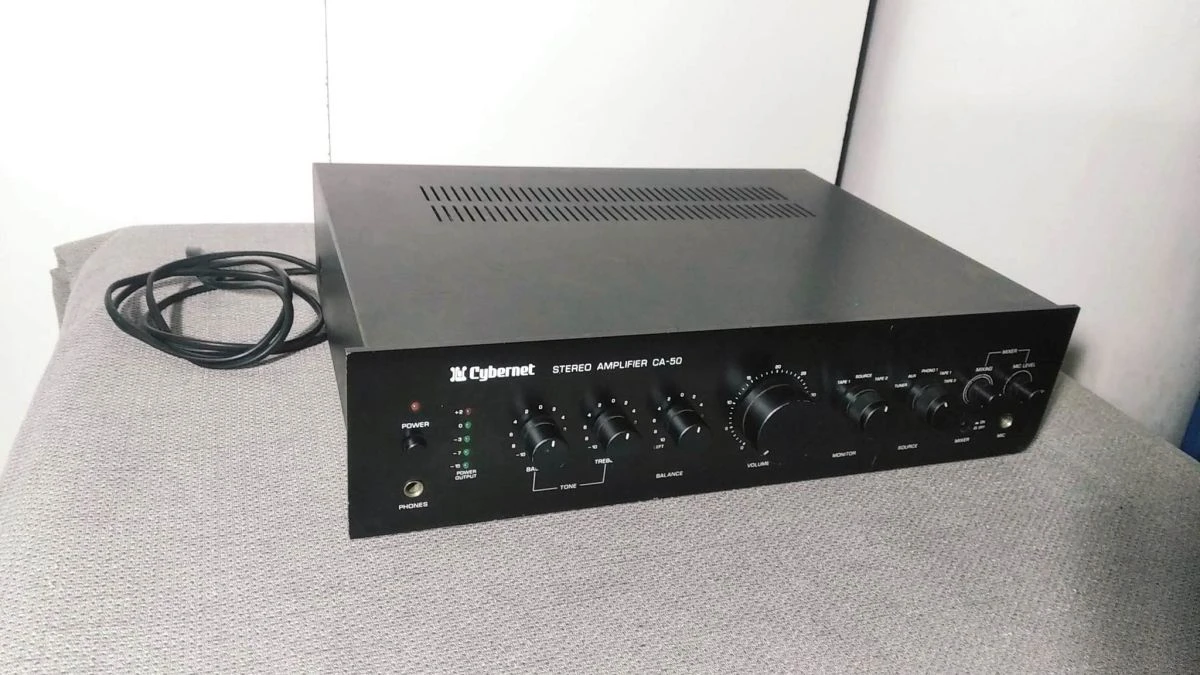 Vendora ΕΠΩΛΗΘΕΙ -- Cybernet CA-50 Made In Japan 100% Αναλογικός ενισχυτής πολύ δυνατός ποιοτικός ήχος με ποτενσιόμετρο ευαισθησίας εισόδων Phone In και AUX IN 3 Vendora ΕΠΩΛΗΘΕΙ -- Cybernet CA-50 Made In Japan 100% Αναλογικός ενισχυτής πολύ δυνατός ποιοτικός ήχος με ποτενσιόμετρο ευαισθησίας εισόδων Phone In και AUX IN