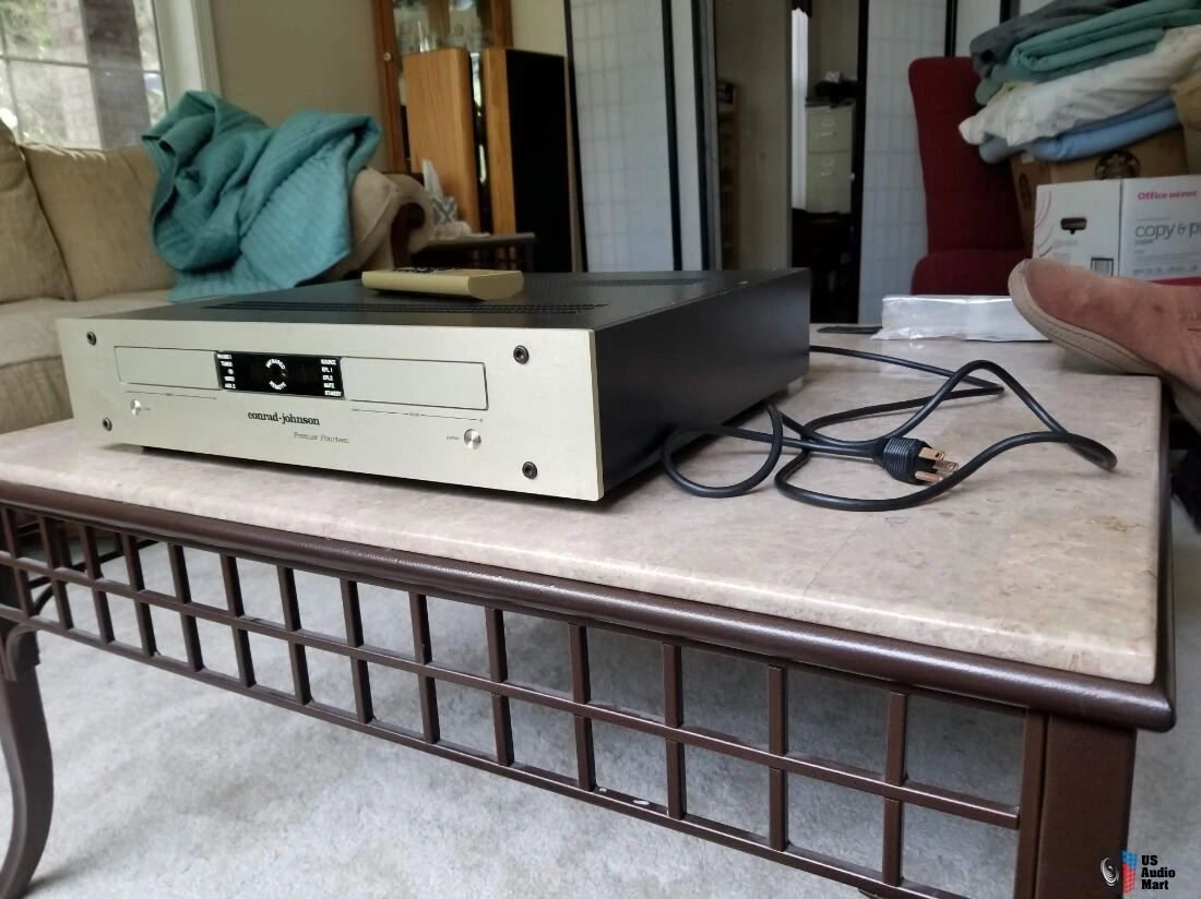 Vendora AUDIOPHILE ΠΡΟΕΝΙΣΧΥΤΗΣ CONRAD JOHNSON PREMIER FOURTEEN 8 Vendora AUDIOPHILE ΠΡΟΕΝΙΣΧΥΤΗΣ CONRAD JOHNSON PREMIER FOURTEEN - Image 6
