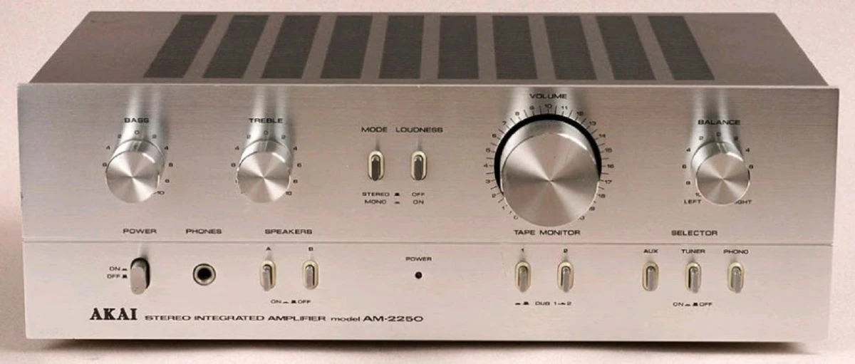 Vendora ενισχυτης Akai Am 2250 3 Vendora ενισχυτης Akai Am 2250