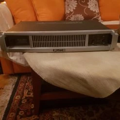 Vendora ενισχυτής ολοκληρωμένος QSC
