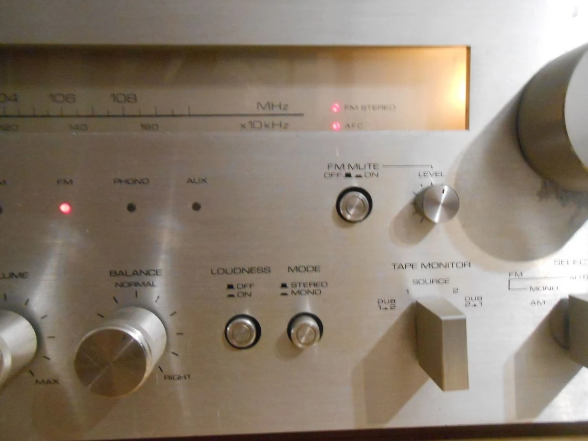 Vendora ραδιοενισχυτης Akai AA1050 4 Vendora ραδιοενισχυτης Akai AA1050 - Image 2