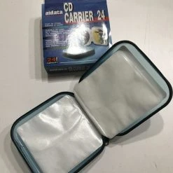 Vendora Aidata CD Carrier: σκληρή θήκη μεταφοράς 24 CD ή DVD 6 Vendora Aidata CD Carrier: σκληρή θήκη μεταφοράς 24 CD ή DVD -CONRAD-JOHNSON shop b2c29c53df1205985ab3dcc3fcce643bd8d9e2fb xl