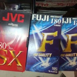 Vendora 50 ΒΙΝΤΕΟΚΑΣΕΤΕΣ ΤΡΙΩΡΕΣ VHS -CONRAD-JOHNSON shop b5cc7d69866f1b95b61fdbbbc7359dff3e55559c xl