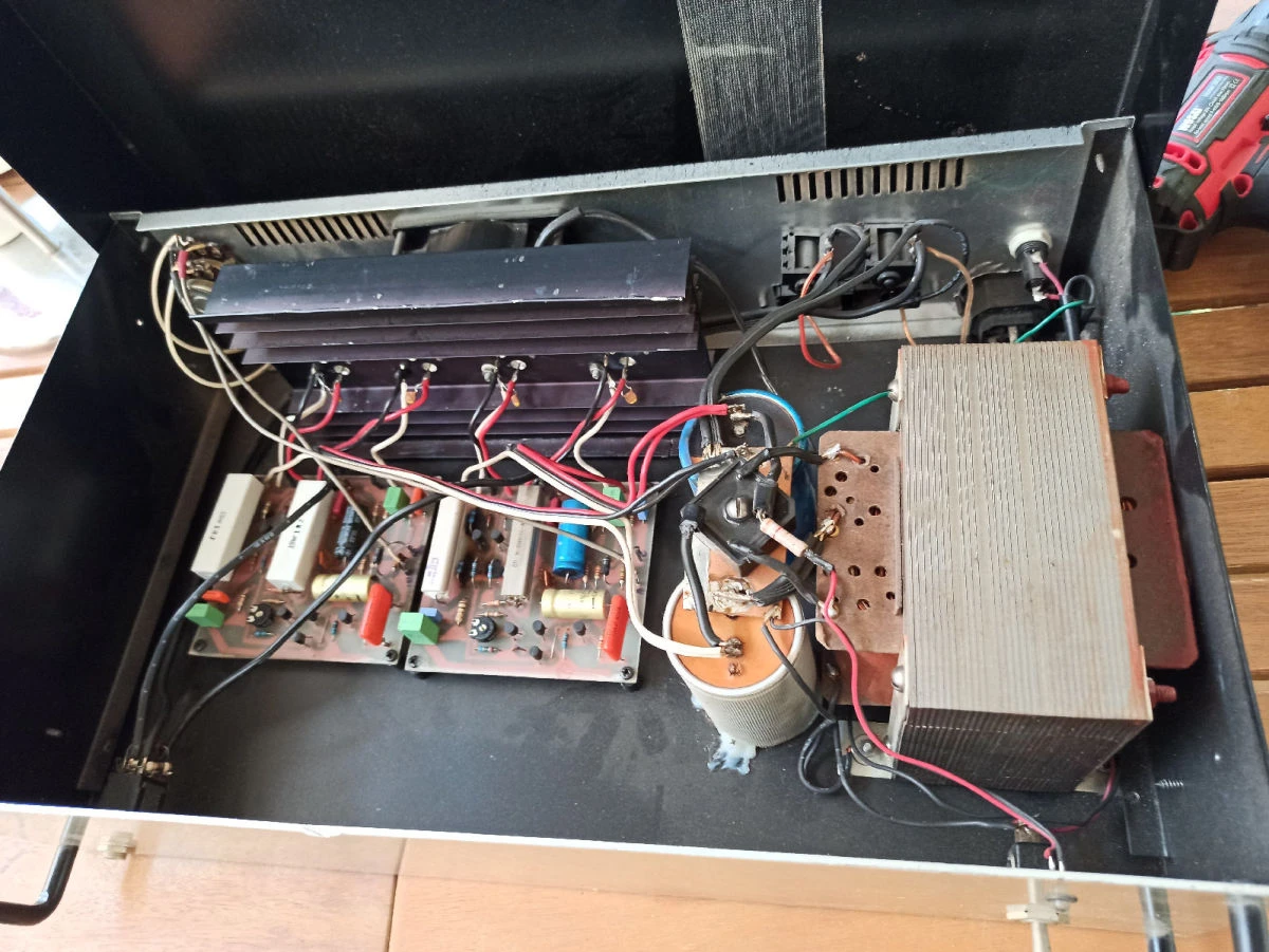 Vendora Τελικός ενισχυτής 2 X 200w Rms χειροποίητος 4 Vendora Τελικός ενισχυτής 2 X 200w Rms χειροποίητος - Image 2