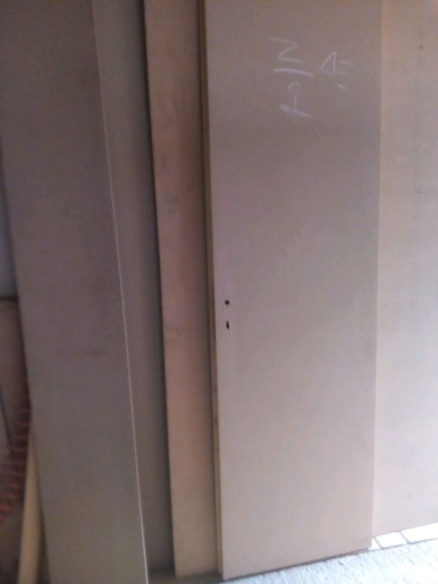 Vendora Δεξιά εσωτερική πόρτα πρεσαριστή 3 Vendora Δεξιά εσωτερική πόρτα πρεσαριστή