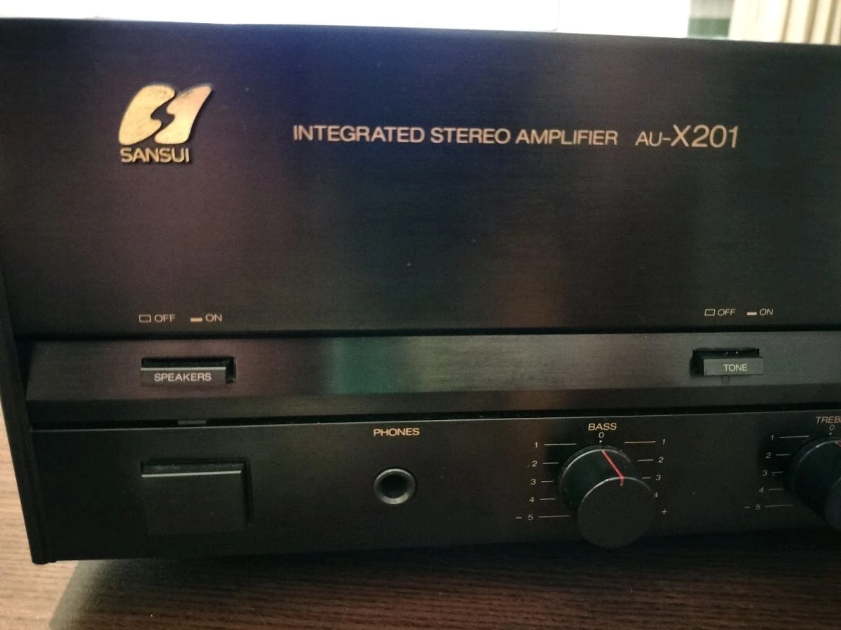 Vendora Sansui AU-X201 3 Vendora Sansui AU-X201