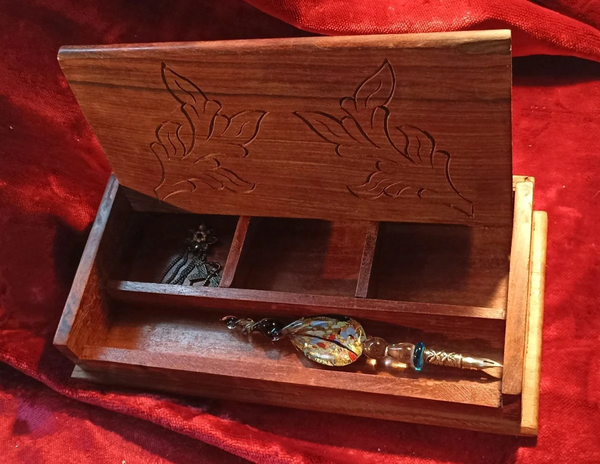 Vendora χειροποίητη μασιφ ξύλο μολυβοθηκη με χειροποίητο σκάλισμα 9 Vendora χειροποίητη μασιφ ξύλο μολυβοθηκη με χειροποίητο σκάλισμα - Image 7