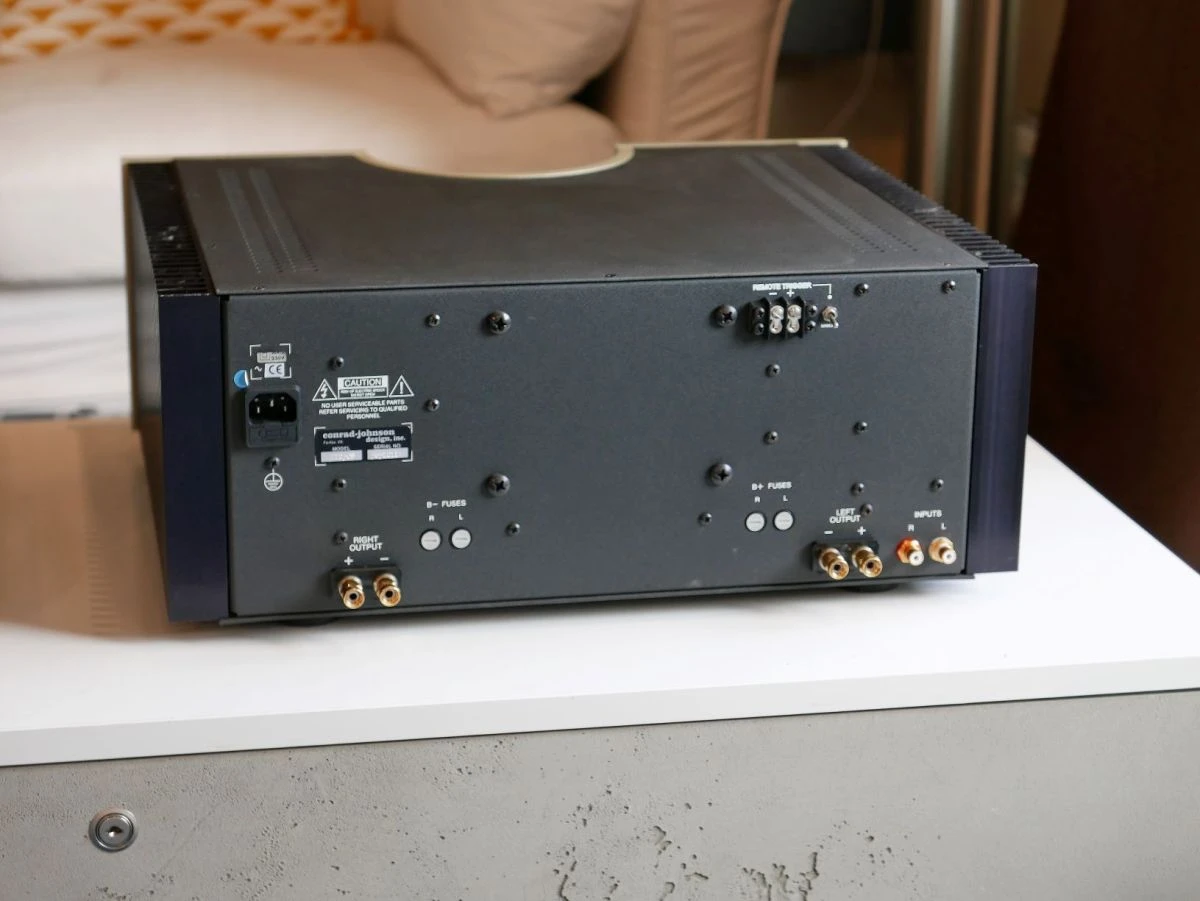 Vendora AUDIOPHILE ΤΕΛΙΚΟΣ ΕΝΙΣΧΥΤΗΣ CONRAD JOHNSON ET - 250 S 4 Vendora AUDIOPHILE ΤΕΛΙΚΟΣ ΕΝΙΣΧΥΤΗΣ CONRAD JOHNSON ET - 250 S - Image 2