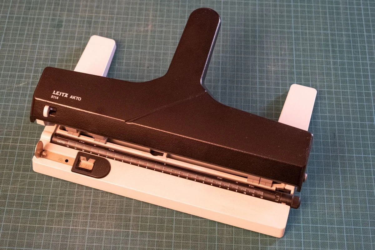 Vendora Περφορατέρ Leitz A4 30φ 3 Vendora Περφορατέρ Leitz A4 30φ