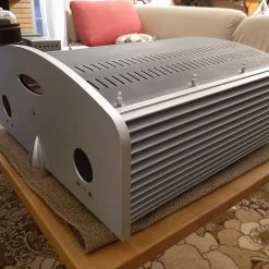 Vendora Ολοκληρωμένος ενιχυτής της SIm Audio, επετειακός, ειδικά κατασκευασμένος για την Totem Akoustics. -CONRAD-JOHNSON shop ee102562b3658b5686bc59a396fd65d2022a7a1f xl