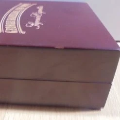 Vendora George Karelias & Sons τσιγάρα διαφημιστική ξύλινη θήκη για Cd -CONRAD-JOHNSON shop fc25e6d8fb8564b861e21ff1c509e5378e2fd935 xl